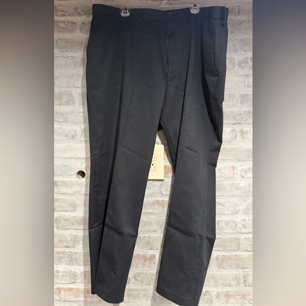 Haggar Men's Classic Black Dress Pants 46x29